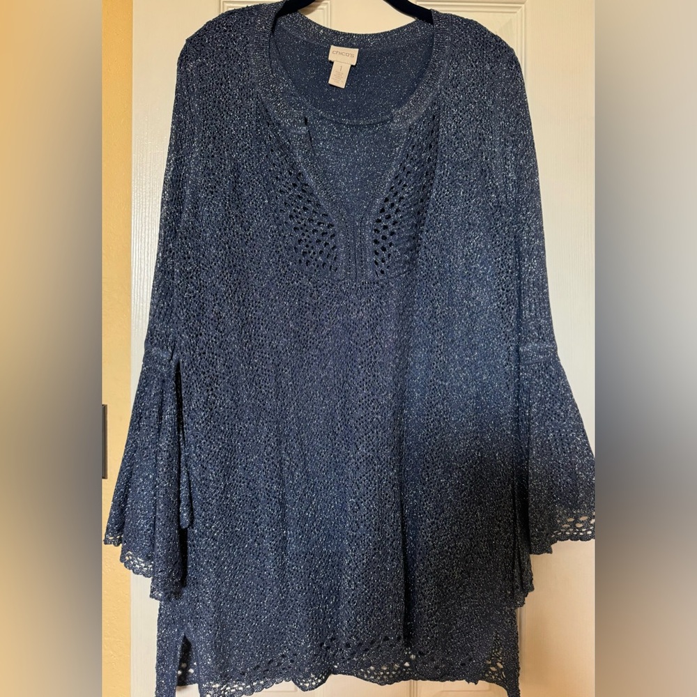 Chicos Size 1 women’s 8-10. Navy Blue Sparkle Tunic. Bell Sleeves, new no tags